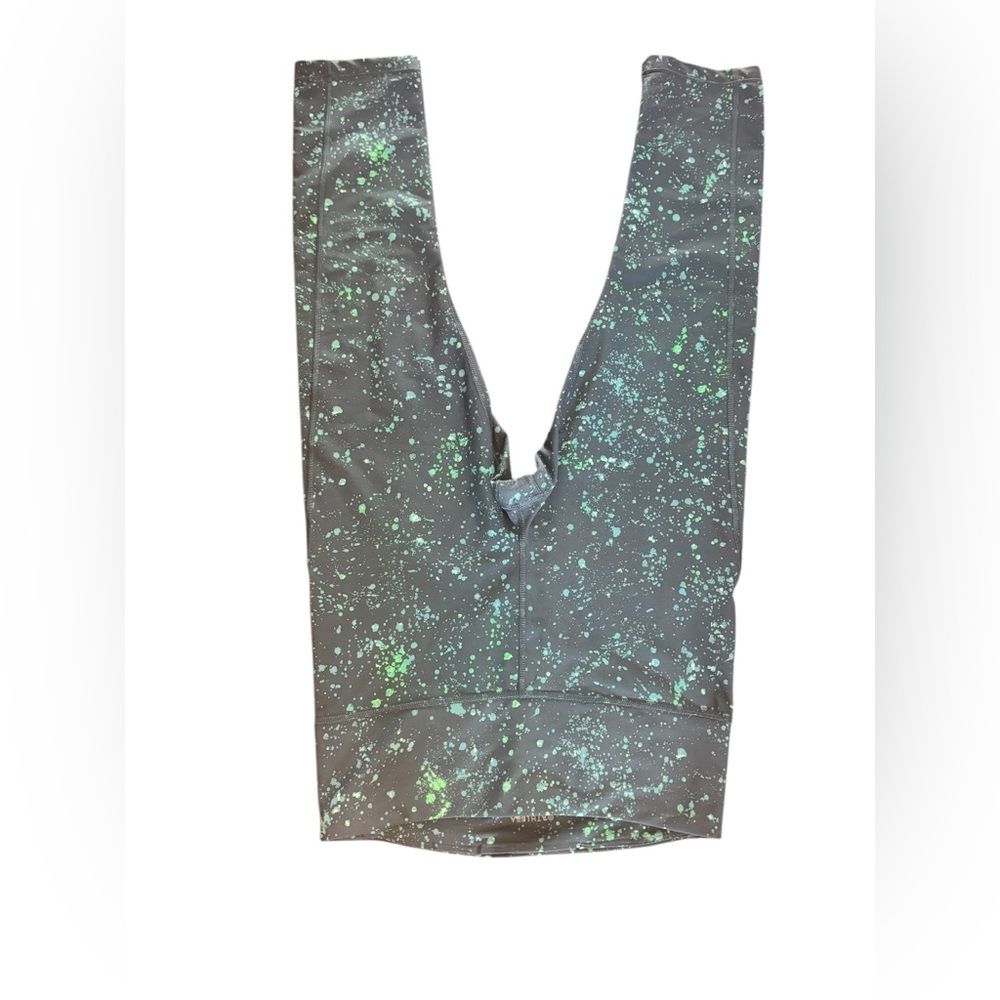 Athleta Ultimate Stash Pocket Splatter Capri, Oceanic Teal - Picture 5 of 10